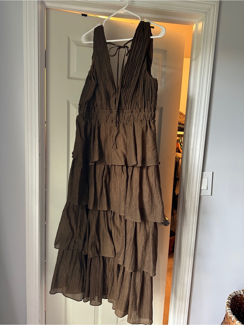 ENDLESS ROSE TIERED SLEEVELESS MAXI DRESS - Picture 2 of 6